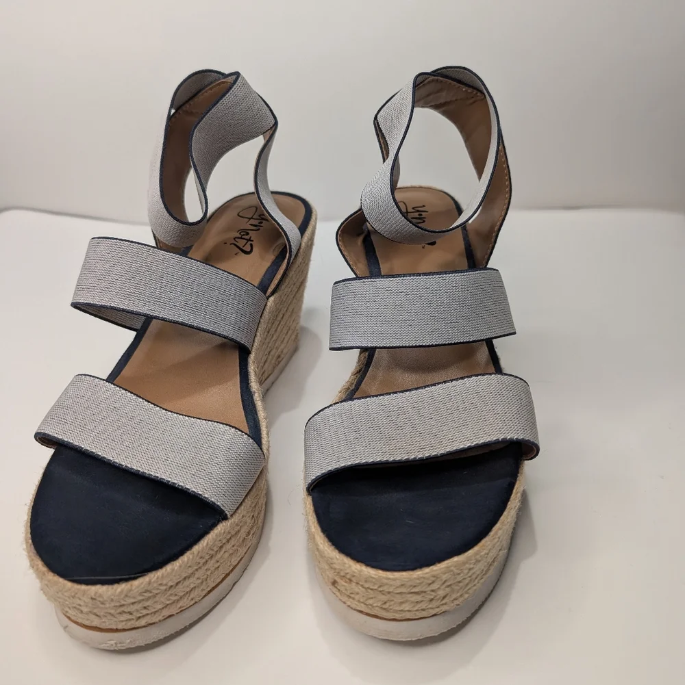Dexflex Comfort Espadrille Wedge Sandals Size 10 Gray Navy